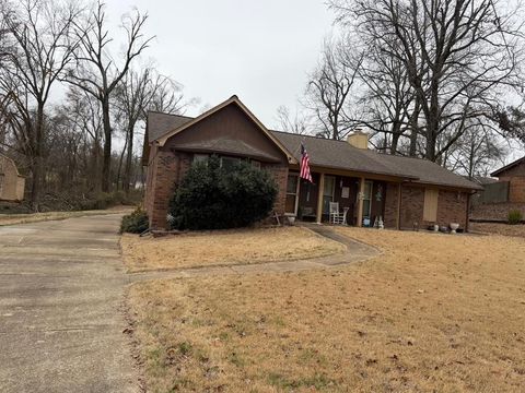 Photo of 122 Hemlock Rd, BATESVILLE, MS 38606 (MLS # 164610)