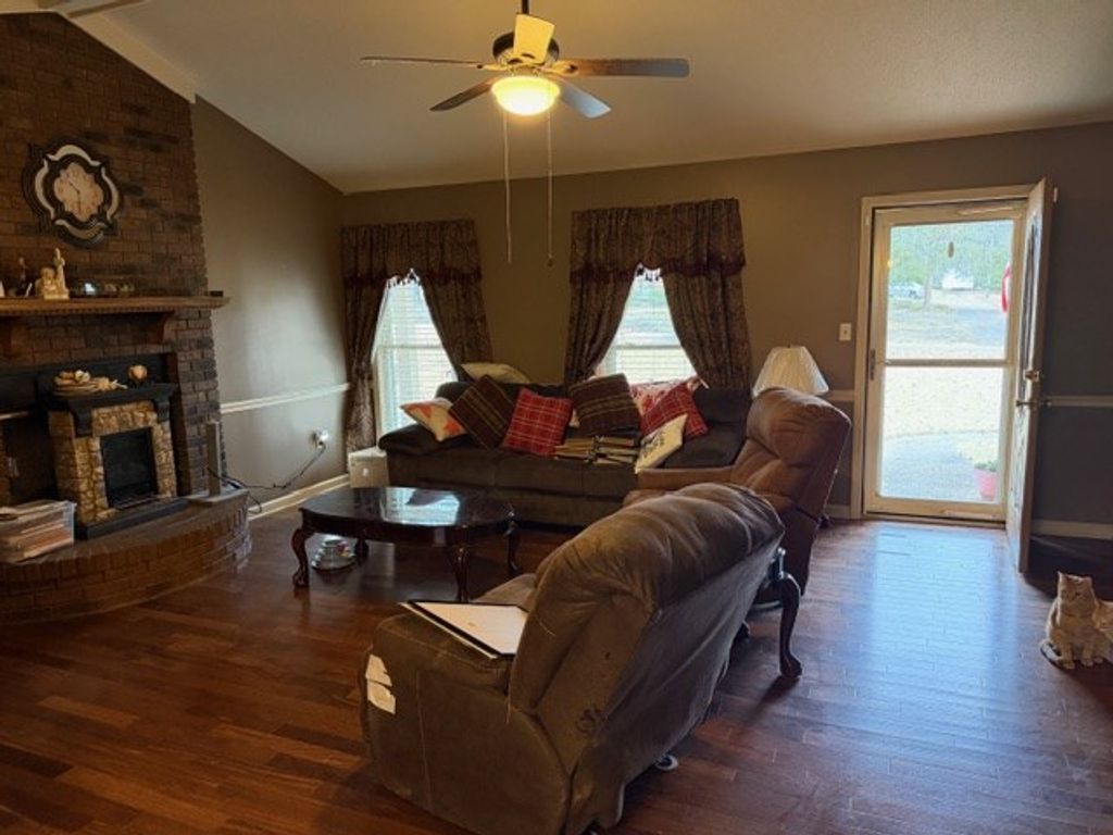 Photo of 122 Hemlock Rd, BATESVILLE, MS 38606 (MLS # 164610)