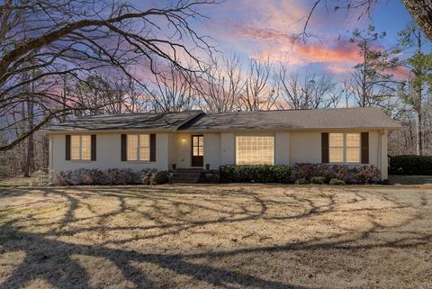 Photo of 2235 Lee Loop, OXFORD, MS 38655 (MLS # 164660)