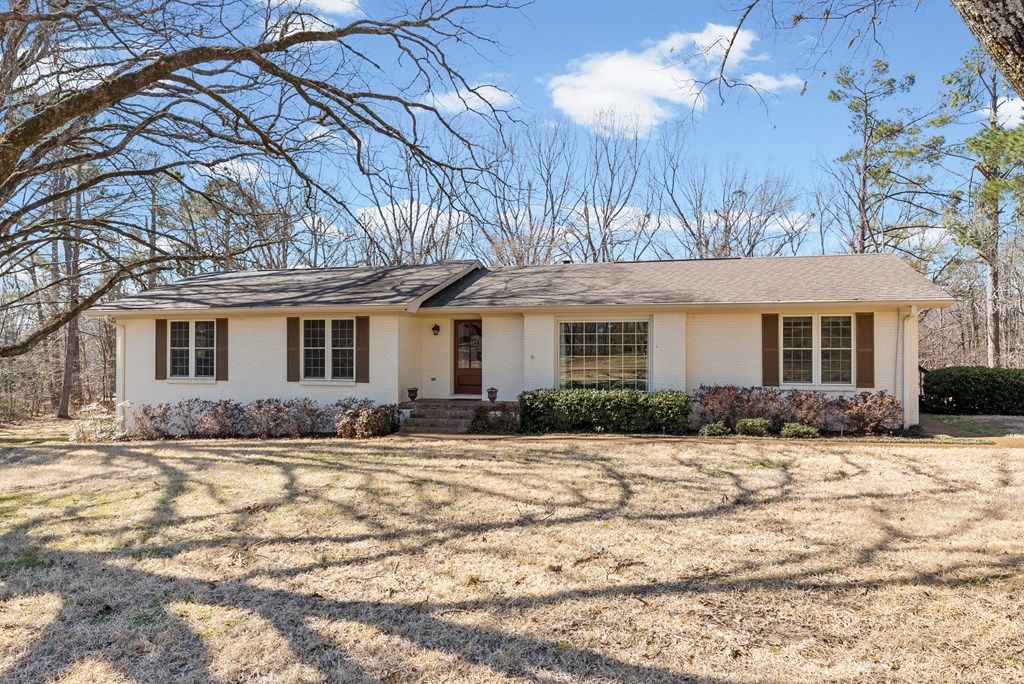Photo of 2235 Lee Loop, OXFORD, MS 38655 (MLS # 164660)