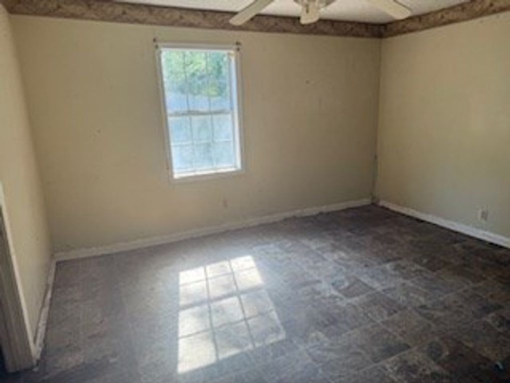 Photo of 611 3rd Avenue N Ave, GREENWOOD, MS 38930 (MLS # 167081)