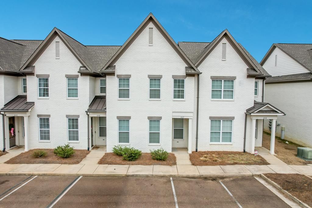 Photo of 102 Farm View Dr. #607 Vw, OXFORD, MS 38655 (MLS # 164620)