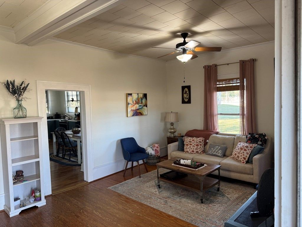 Photo of 1007 Central St, WATER VALLEY, MS 38965 (MLS # 161994)