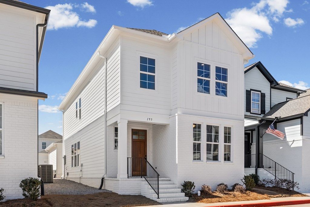 Photo of 193 Honeysuckle Way, OXFORD, MS 38655 (MLS # 164670)