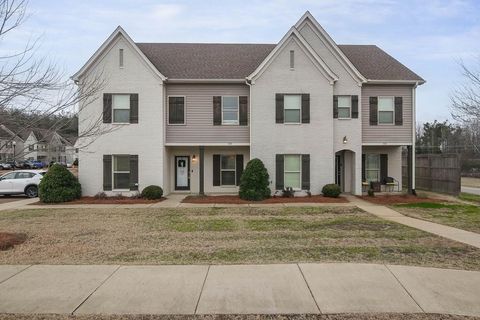 Photo of 100 Robbins, OXFORD, MS 38655 (MLS # 164655)