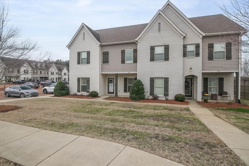 Photo of 100 Robbins, OXFORD, MS 38655 (MLS # 164655)