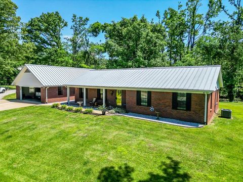 Photo of 902 Cedarbrook Dr, OXFORD, MS 38655 (MLS # 167469)