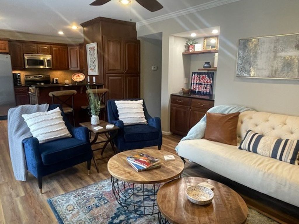 Photo of 1606 Jackson Ave E, #4, OXFORD, MS 38655 (MLS # 167320)