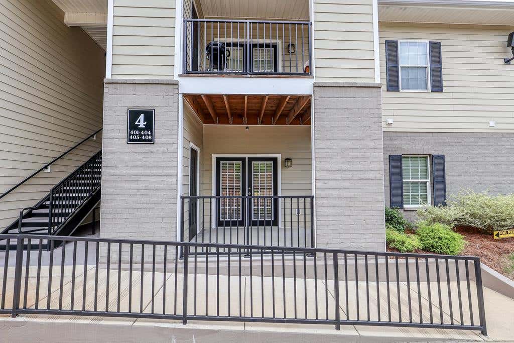 Photo of 1101 molly barr rd #404 RD, OXFORD, MS 38655 (MLS # 167590)