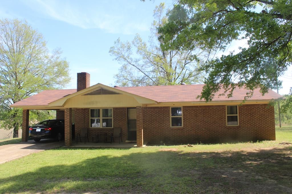 Photo of 383 County Road 184, COFFEEVILLE, MS 38922 (MLS # 167155)