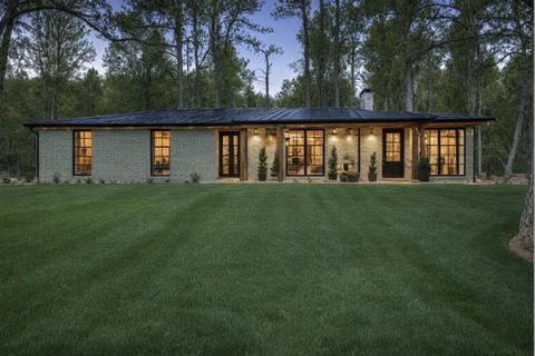 Photo of 2202 Haley Street, OXFORD, MS 38655 (MLS # 167156)