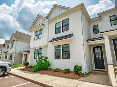 Photo of 104 Honeysuckle Way, OXFORD, MS 38655 (MLS # 167605)