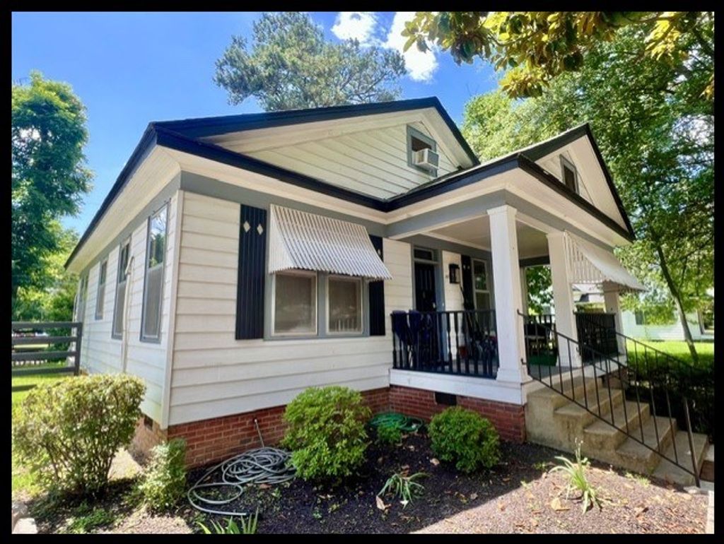 Photo of 371 S. College St, GRENADA, MS 38901 (MLS # 167702)