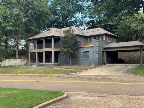 Photo of 231 Elm Street, OXFORD, MS 38655 (MLS # 166772)