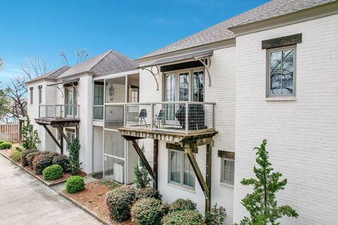Photo of 1740 Jackson Ave E #102, OXFORD, MS 38655 (MLS # 166885)