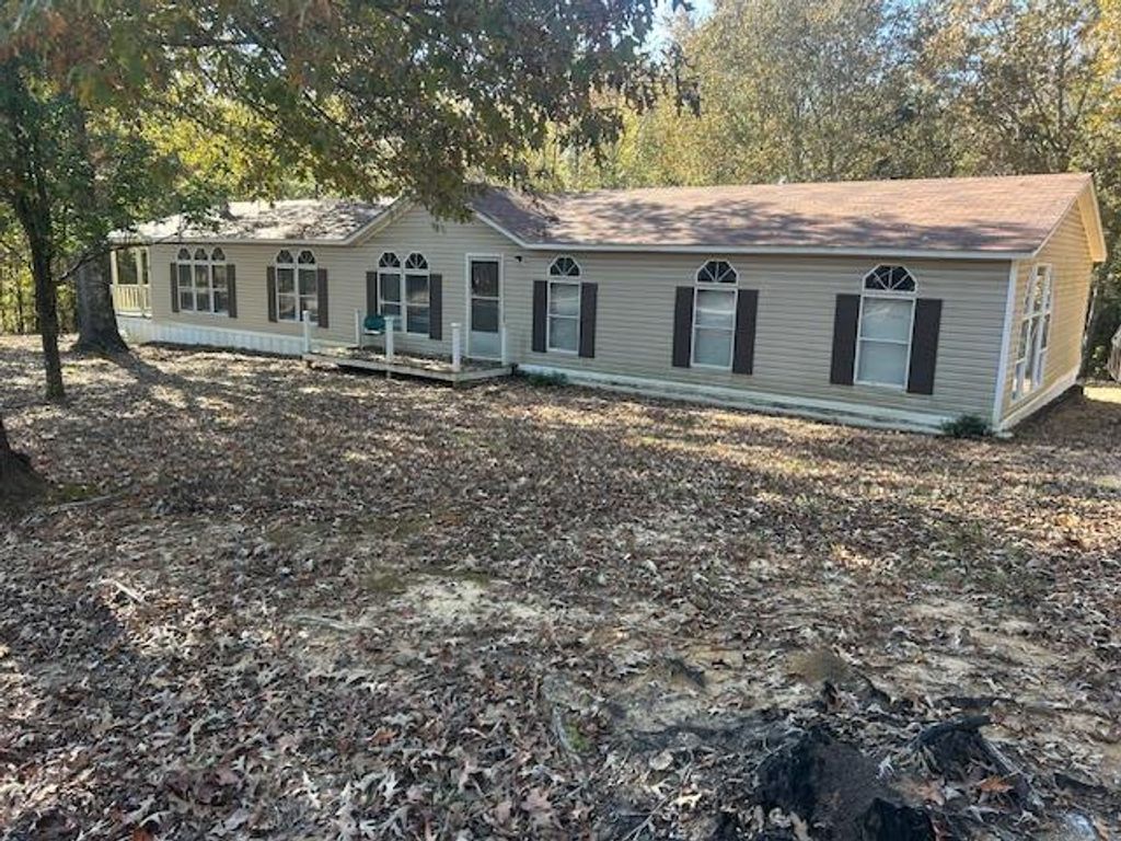 Photo of 2015 Bell Road, COURTLAND, MS 38620 (MLS # 162066)