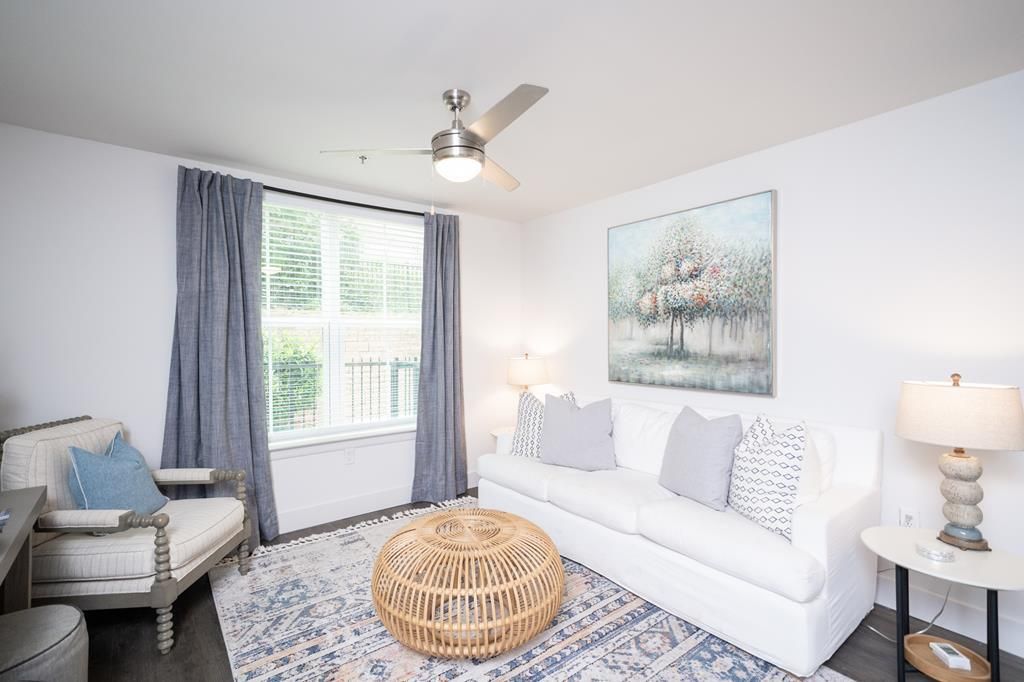 Photo of 514 Jackson Ave, Unit #207 Ave, OXFORD, MS 38655 (MLS # 167210)