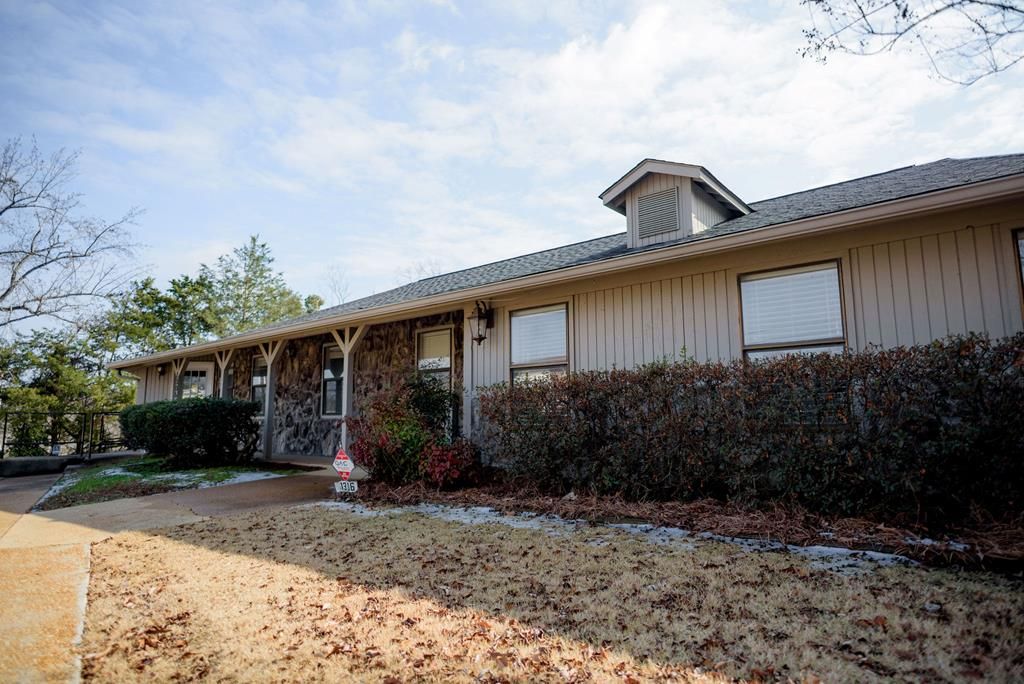 Photo of 1306 A Belk St, OXFORD, MS 38655 (MLS # 164567)