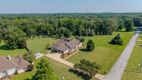 Photo of 108 Cedar Hill Drive, OXFORD, MS 38655 (MLS # 161084)