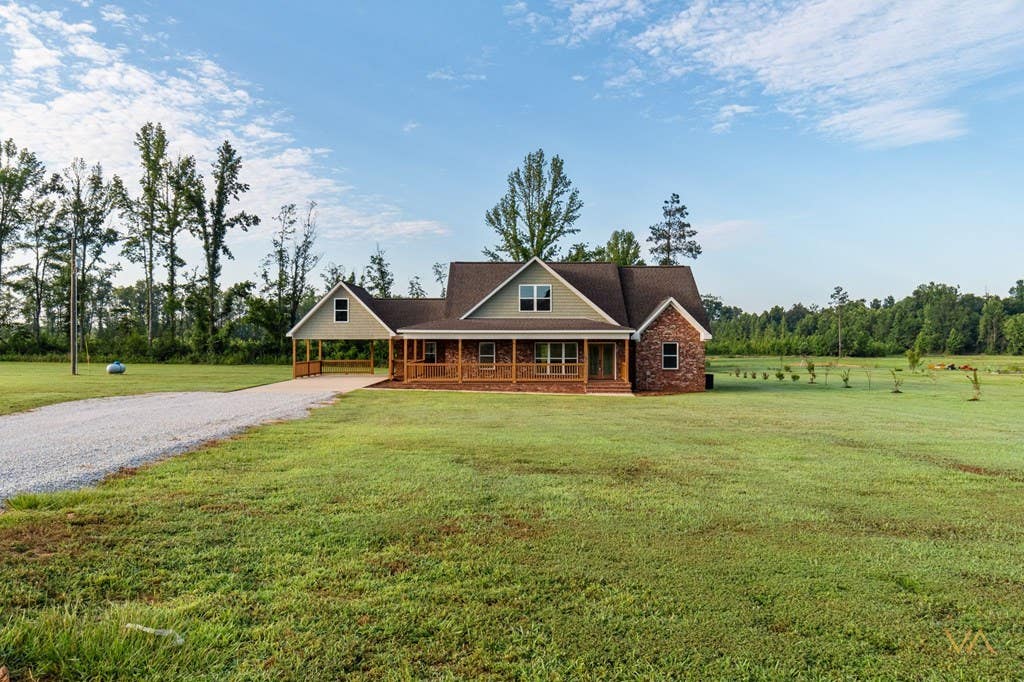 Photo of OXFORD, MS 38655 (MLS # 167864)