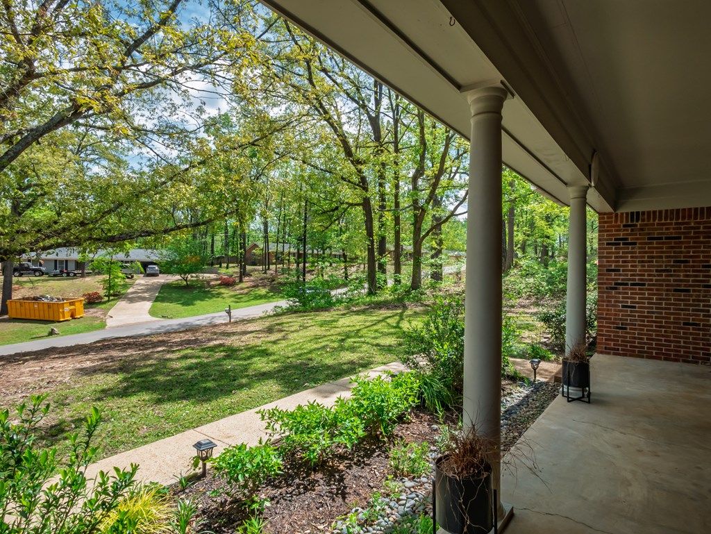 Photo of 1309 Jeff St, OXFORD, MS 38655 (MLS # 167150)