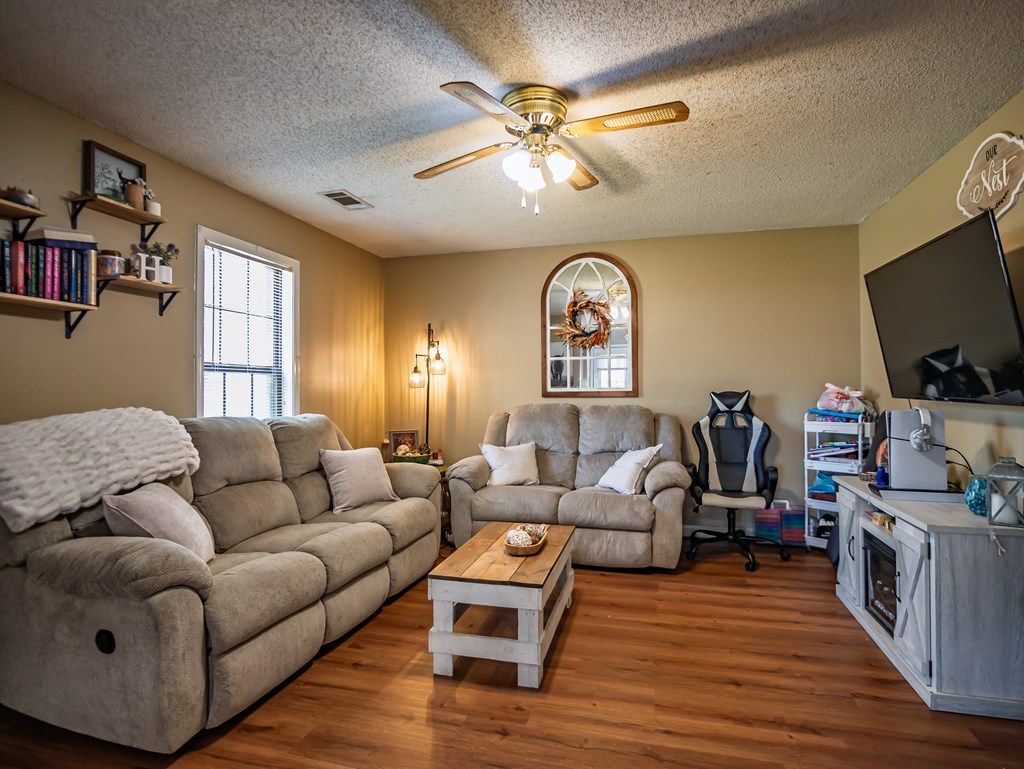 Photo of 108 Dabney Street, BATESVILLE, MS 38606 (MLS # 167055)