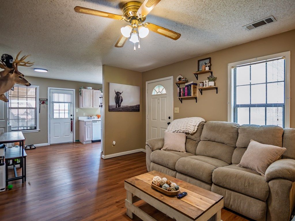 Photo of 108 Dabney Street, BATESVILLE, MS 38606 (MLS # 167055)