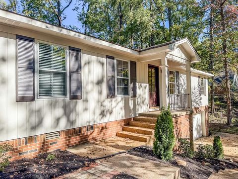 Photo of 1126 Shelia Dr, OXFORD, MS 38655 (MLS # 166814)