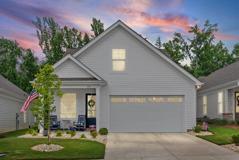 Photo of 714 Turkey Oak Cove, OXFORD, MS 38655 (MLS # 167658)