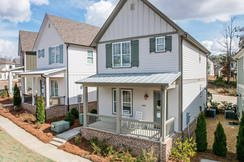 Photo of 1402 Pleasant Drive, OXFORD, MS 38655 (MLS # 164747)