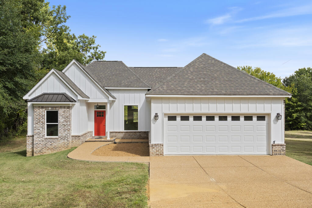 Photo of SENATOBIA, MS 38668 (MLS # 168731)