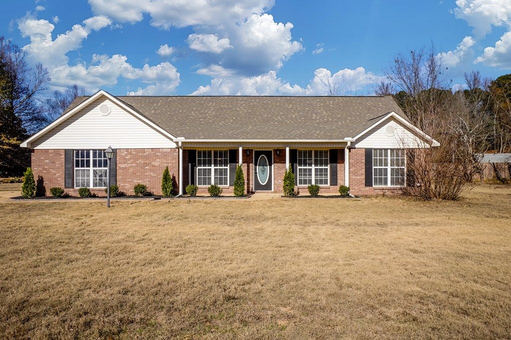 Photo of 106 Peyton Circle, OXFORD, MS 38655 (MLS # 164524)
