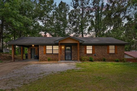 Photo of 503 Molly Barr Cove, OXFORD, MS 38655 (MLS # 167504)