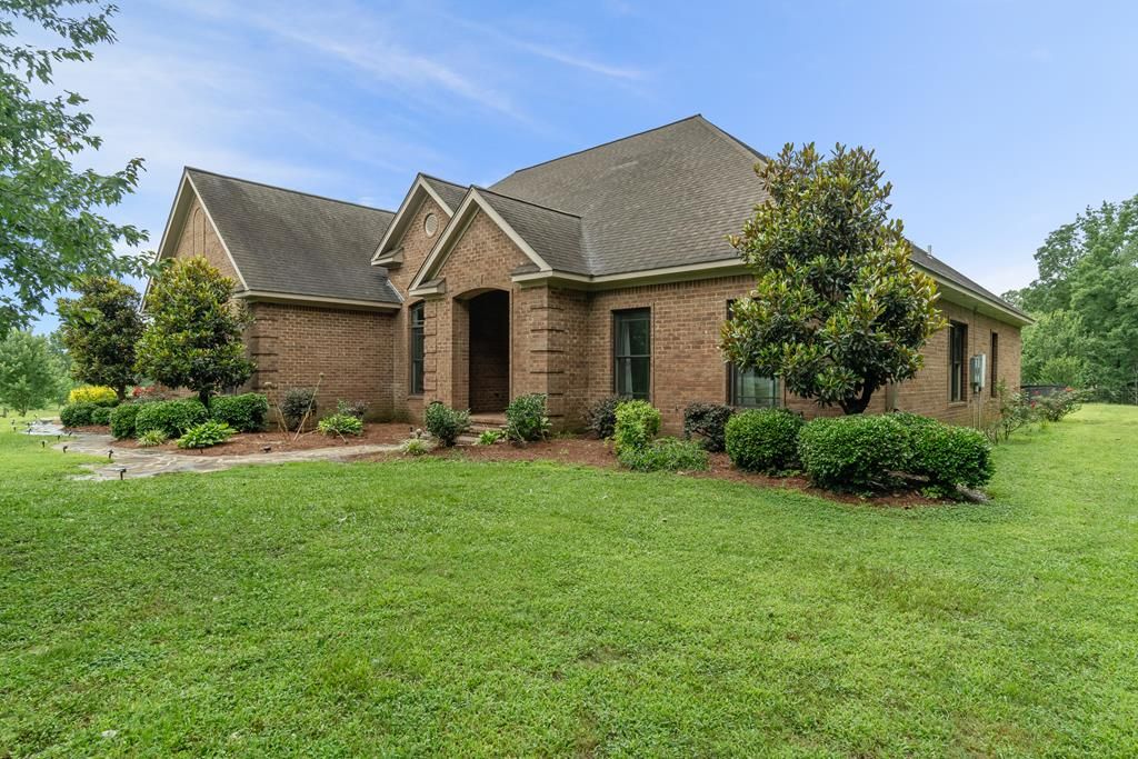 Photo of 87 Hwy 9W, BRUCE, MS 38915 (MLS # 161849)