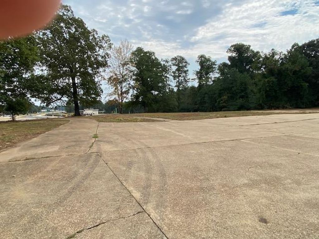 Photo of 1606 Hwy. 30, OXFORD, MS 38655 (MLS # 162049)