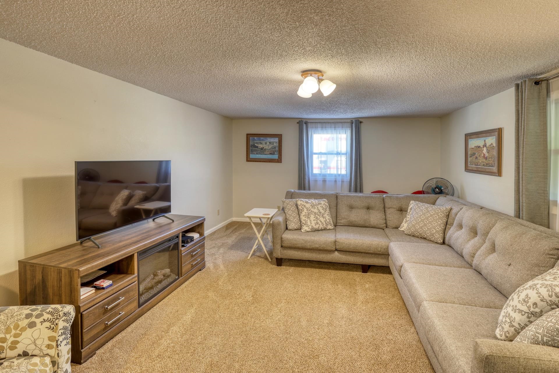 Deadwood, South Dakota 57732, United States, 1 Bedroom Bedrooms, ,1 BathroomBathrooms,Residential,Contingent,201352