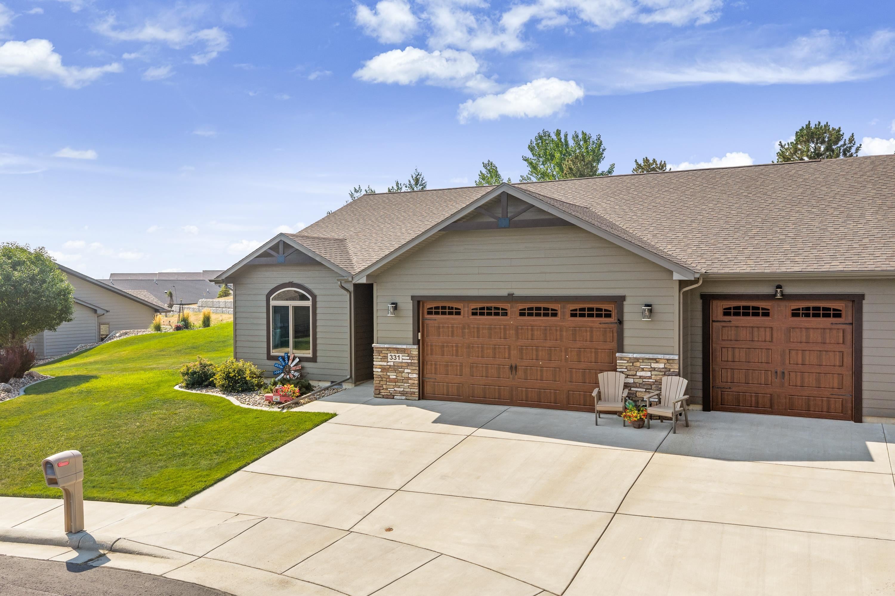 331 Dunbar Court