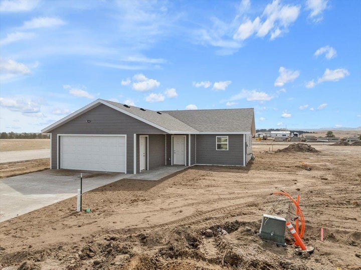 Photo 1 of 23 — 10899 Eagle Court, Belle Fourche, SD 57717