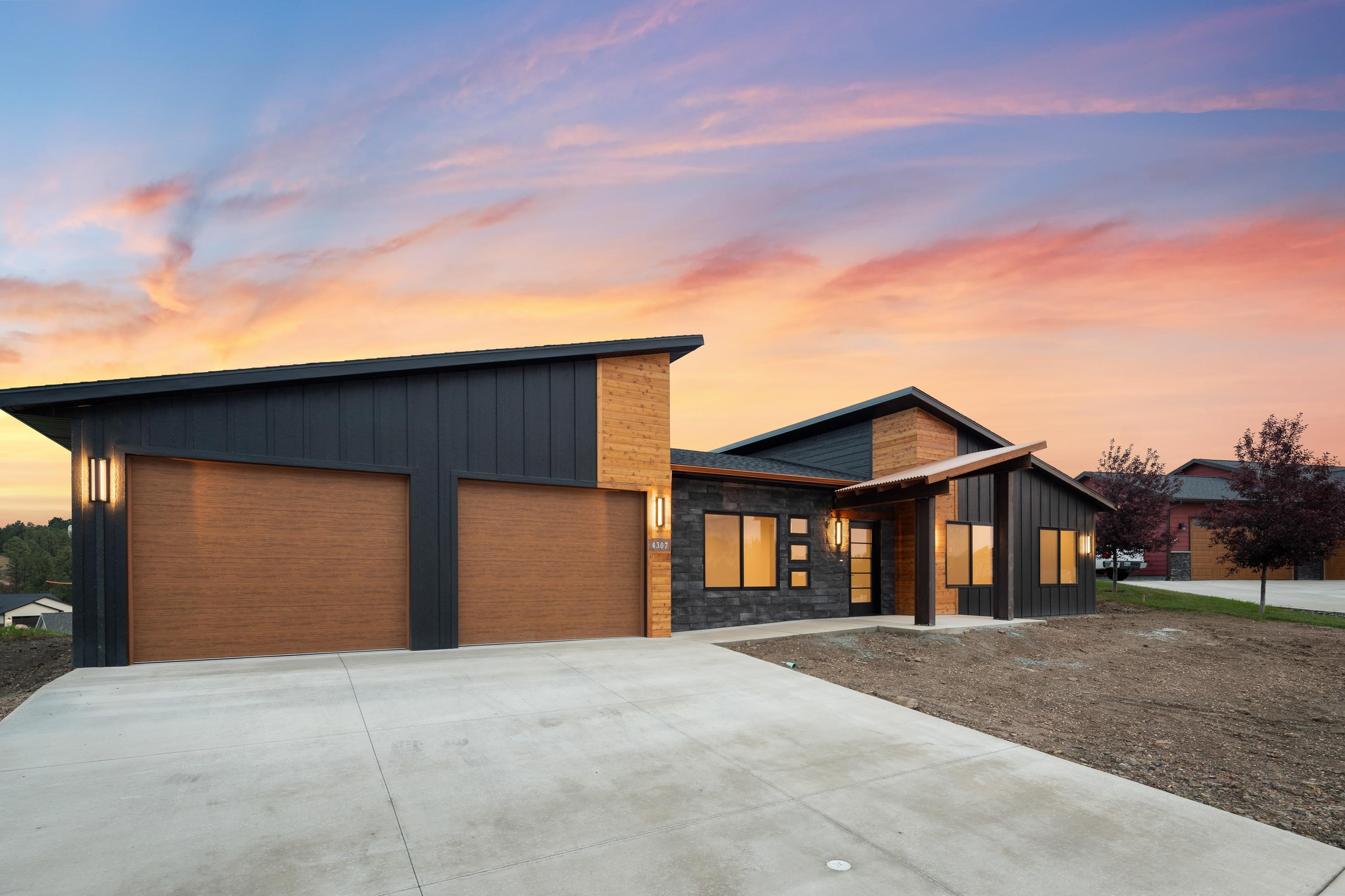 4307 Shaker Drive