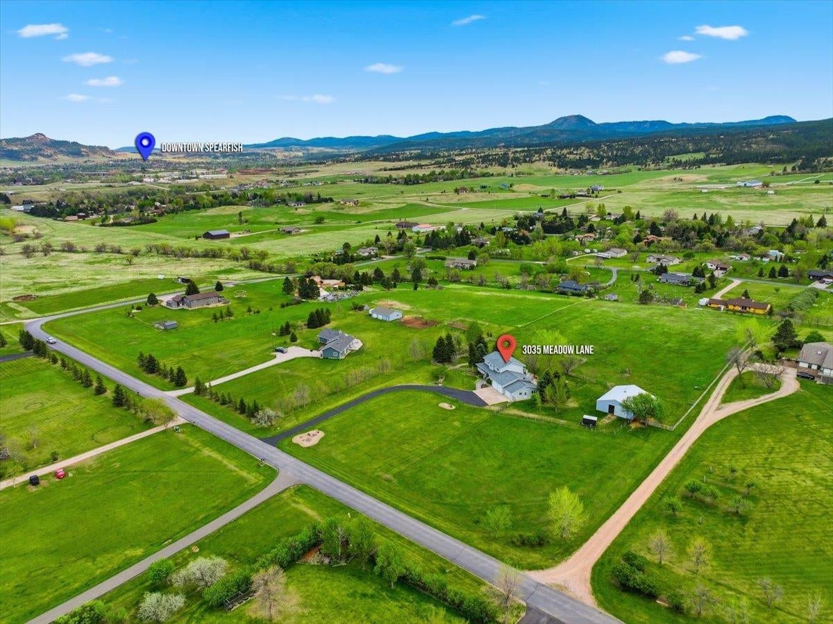 3035 Meadow Ln, Spearfish, SD, 57783, USA, 4 Bedrooms Bedrooms, ,4 BathroomsBathrooms,Residential,Active,3035 Meadow Ln,88713