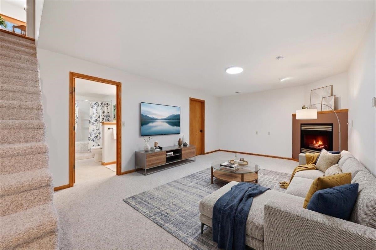 3035 Meadow Ln, Spearfish, SD, 57783, USA, 4 Bedrooms Bedrooms, ,4 BathroomsBathrooms,Residential,Active,3035 Meadow Ln,88713