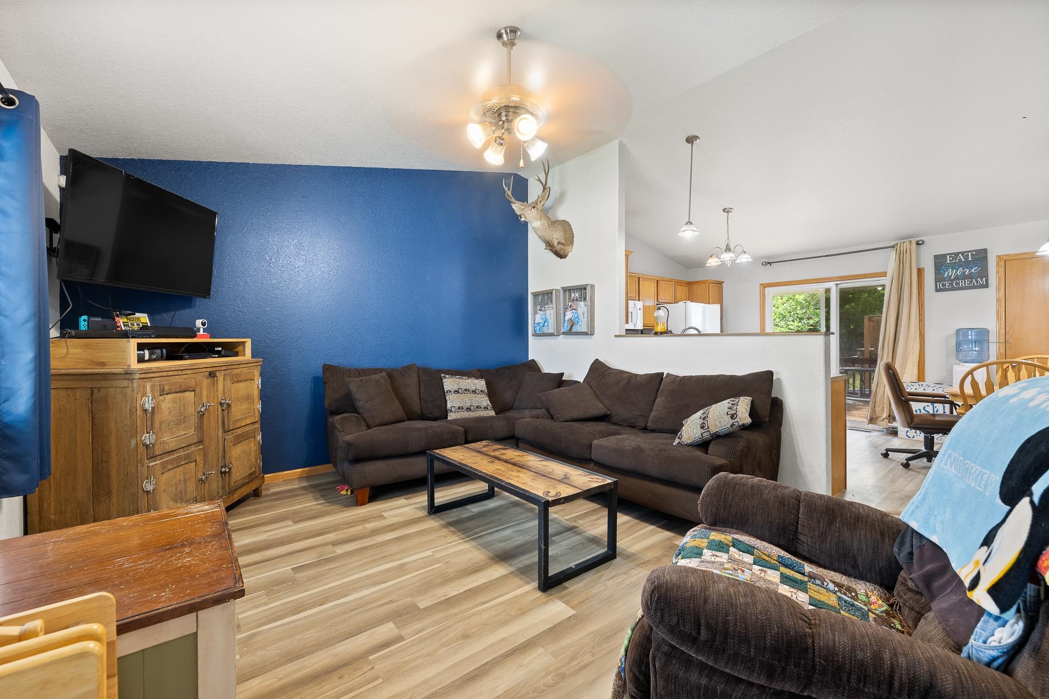 Black Hawk, South Dakota 57718, United States, 4 Bedrooms Bedrooms, ,3 BathroomsBathrooms,Residential,Active,166410