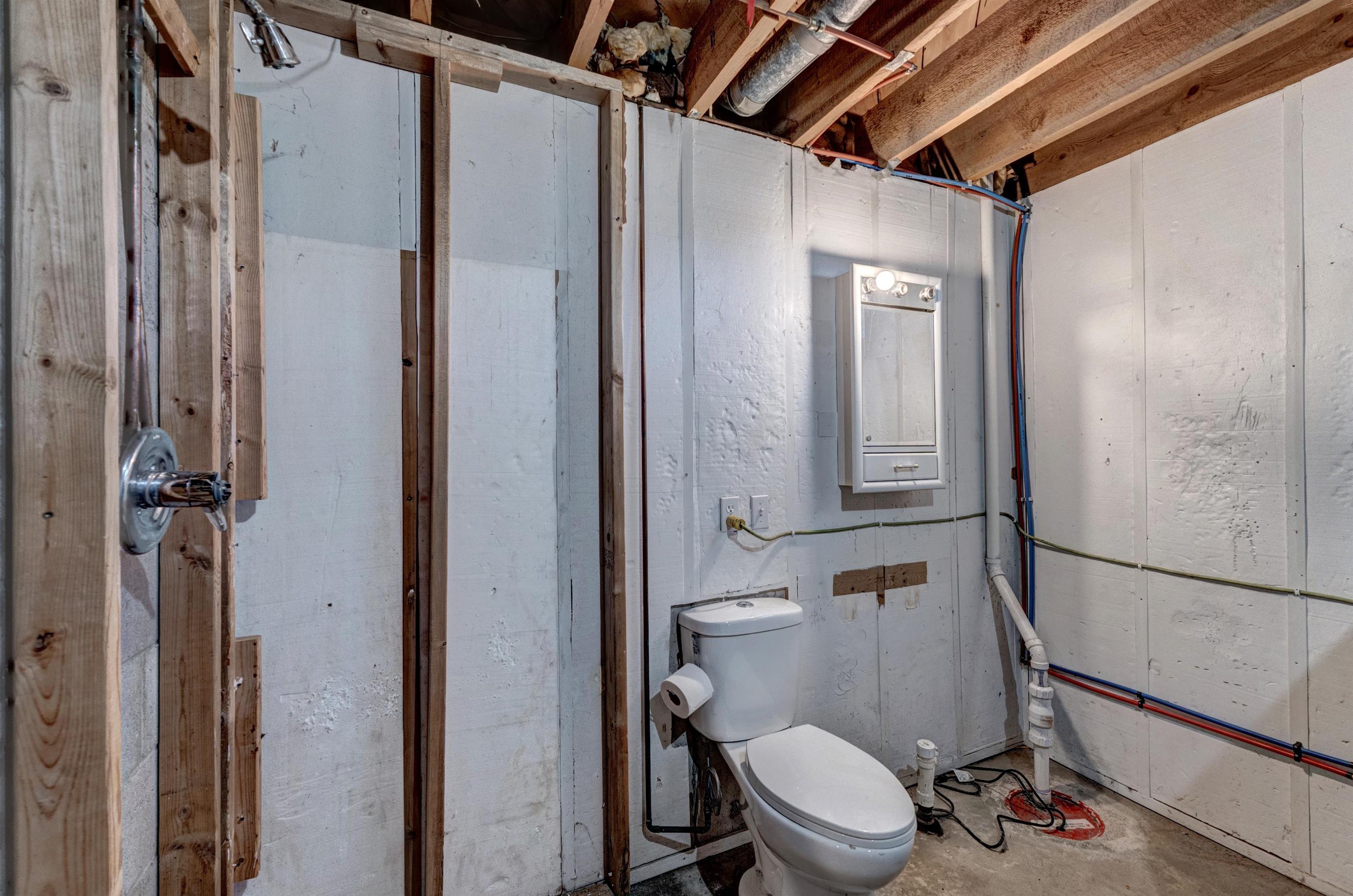 Newell, South Dakota 57760, United States, 4 Bedrooms Bedrooms, ,2 BathroomsBathrooms,Residential,Active,158142