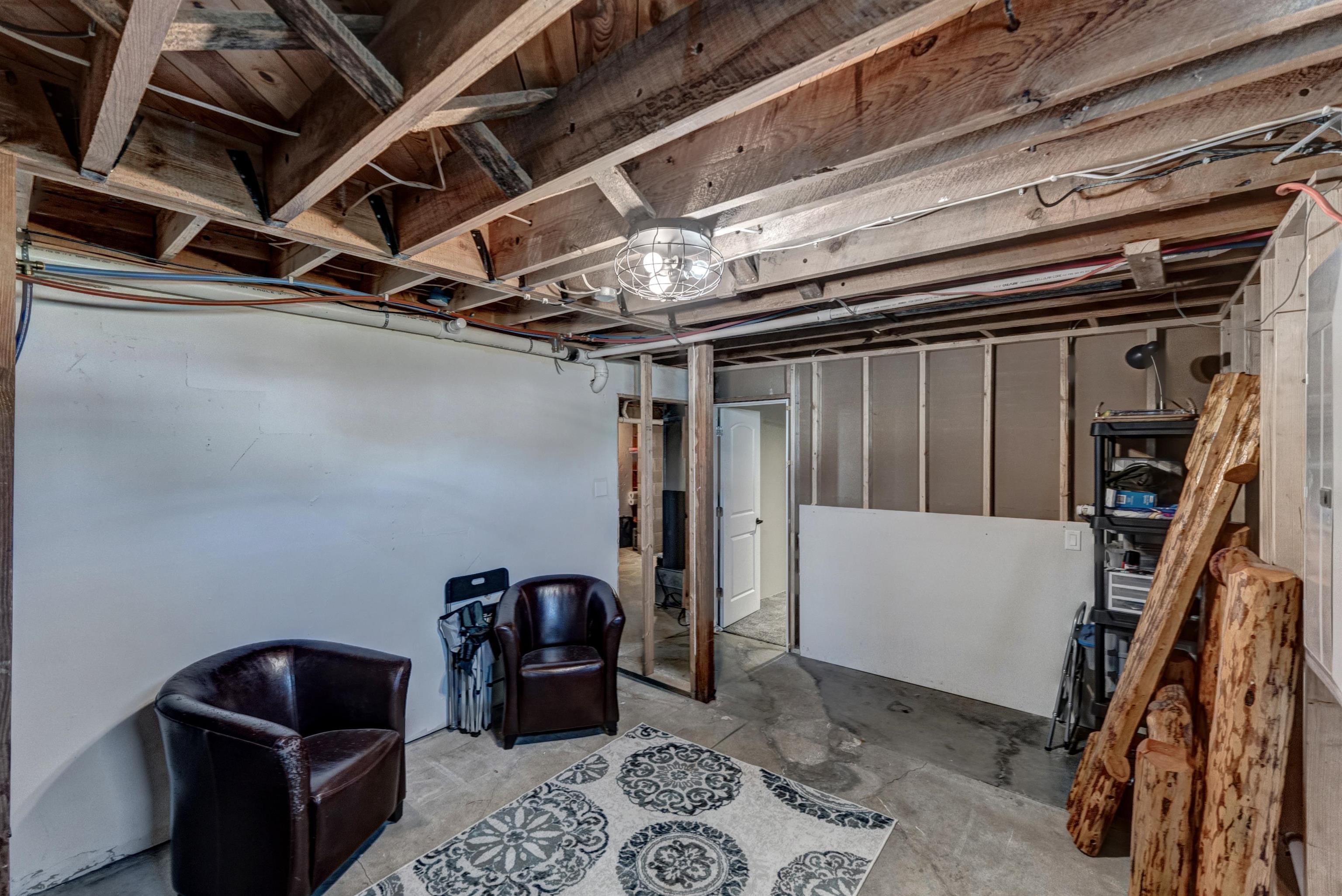 Newell, South Dakota 57760, United States, 4 Bedrooms Bedrooms, ,2 BathroomsBathrooms,Residential,Active,158142