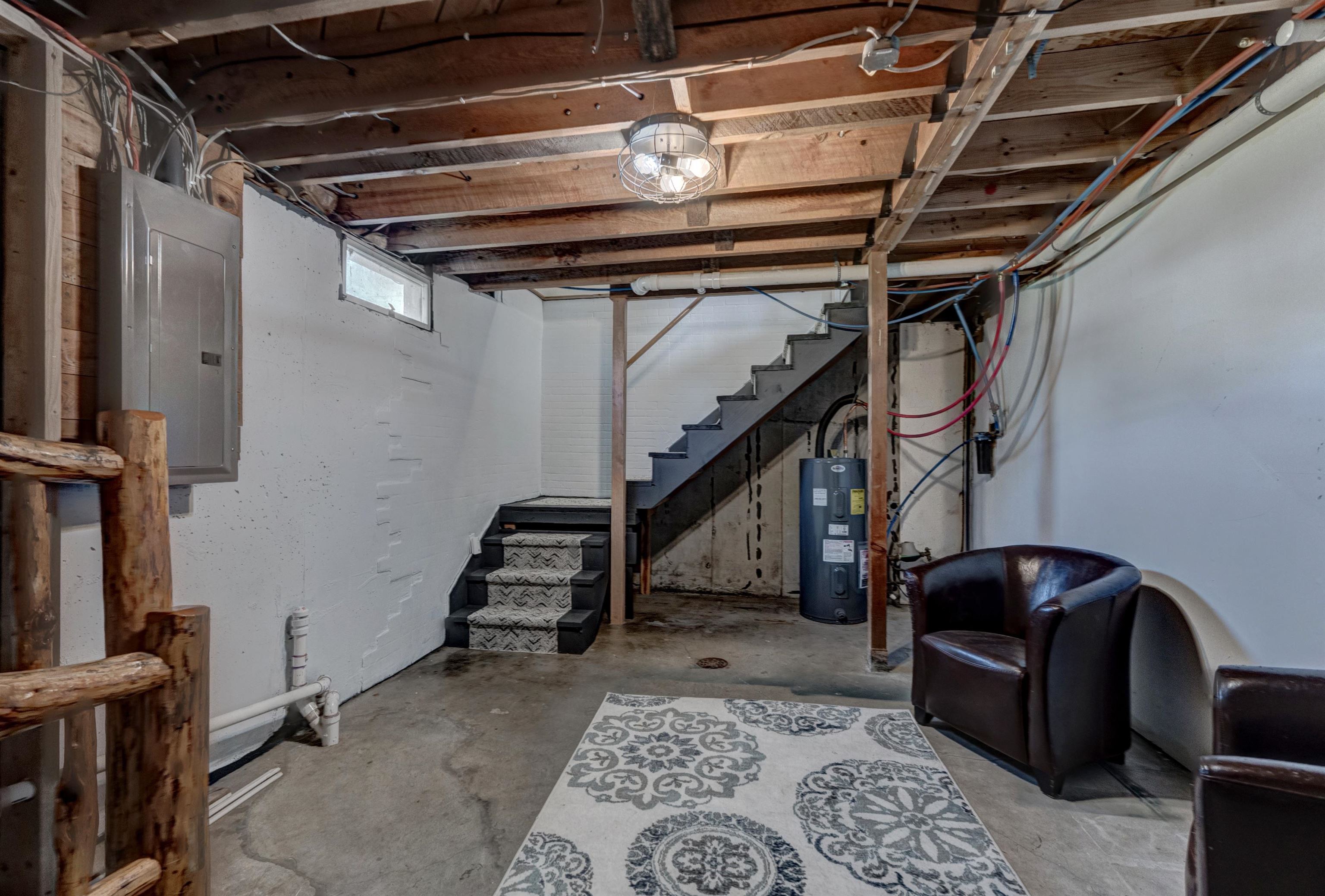 Newell, South Dakota 57760, United States, 4 Bedrooms Bedrooms, ,2 BathroomsBathrooms,Residential,Active,158142