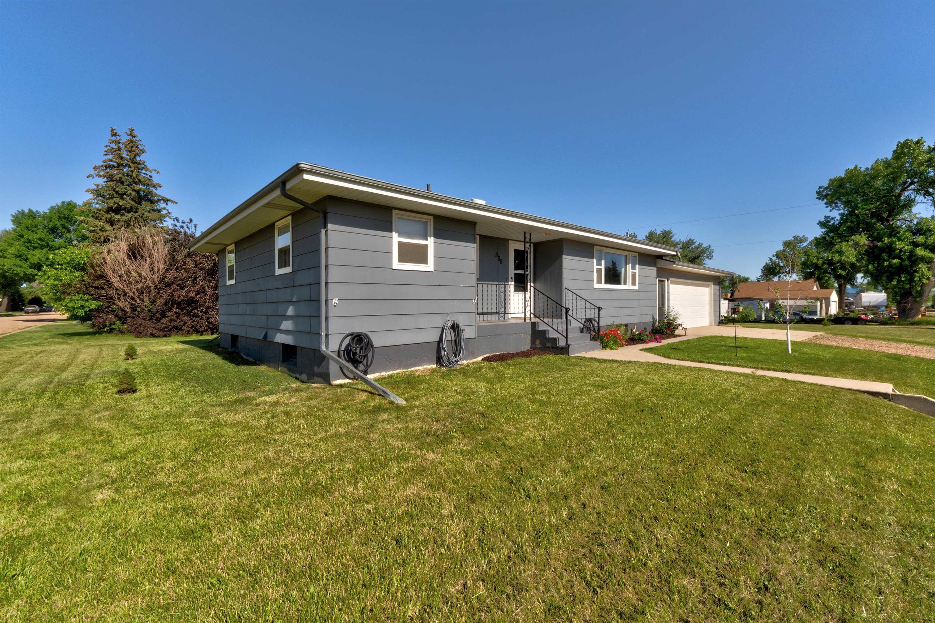 Newell, South Dakota 57760, United States, 4 Bedrooms Bedrooms, ,2 BathroomsBathrooms,Residential,Active,158142