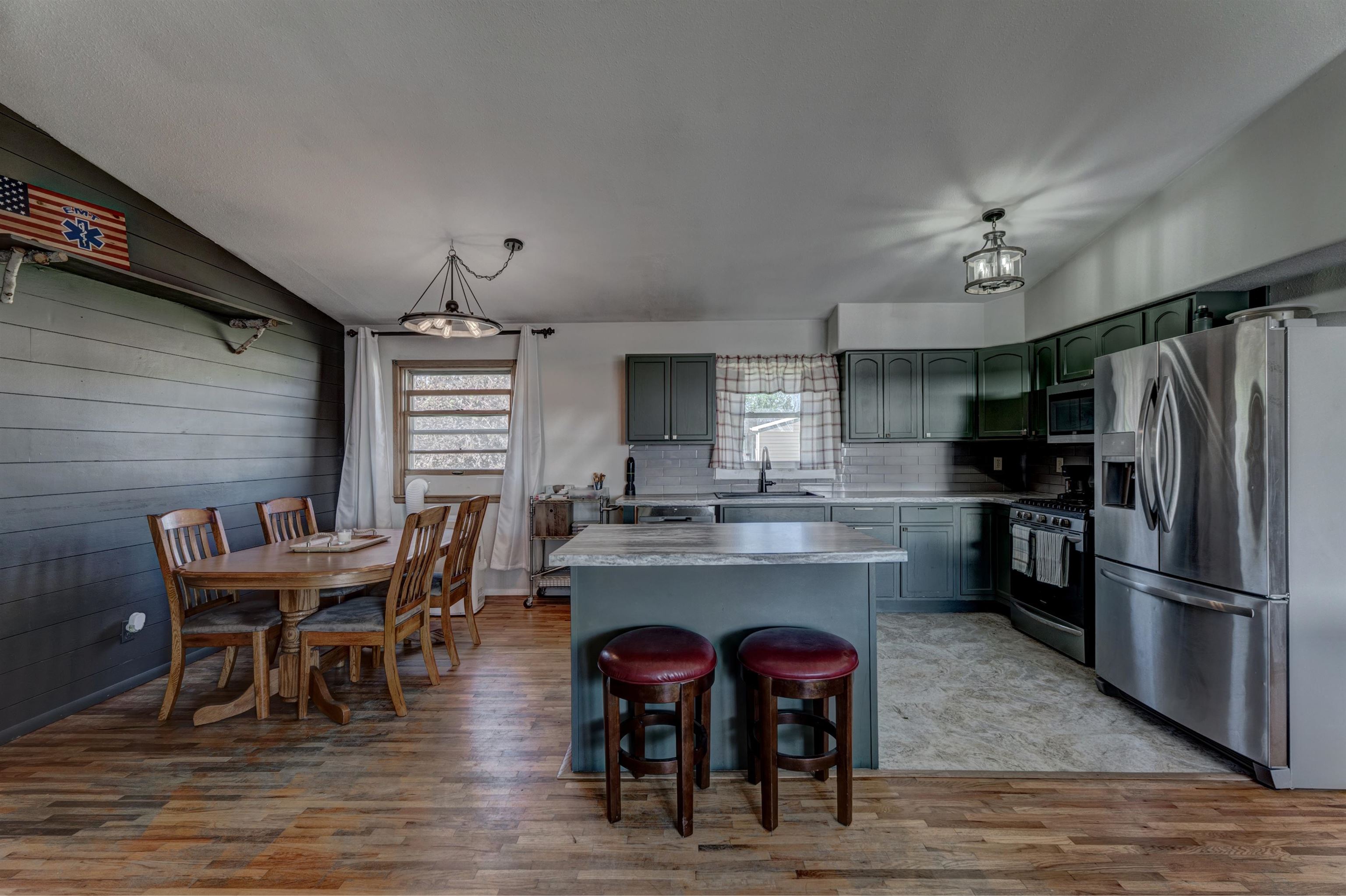 Newell, South Dakota 57760, United States, 4 Bedrooms Bedrooms, ,2 BathroomsBathrooms,Residential,Active,158142