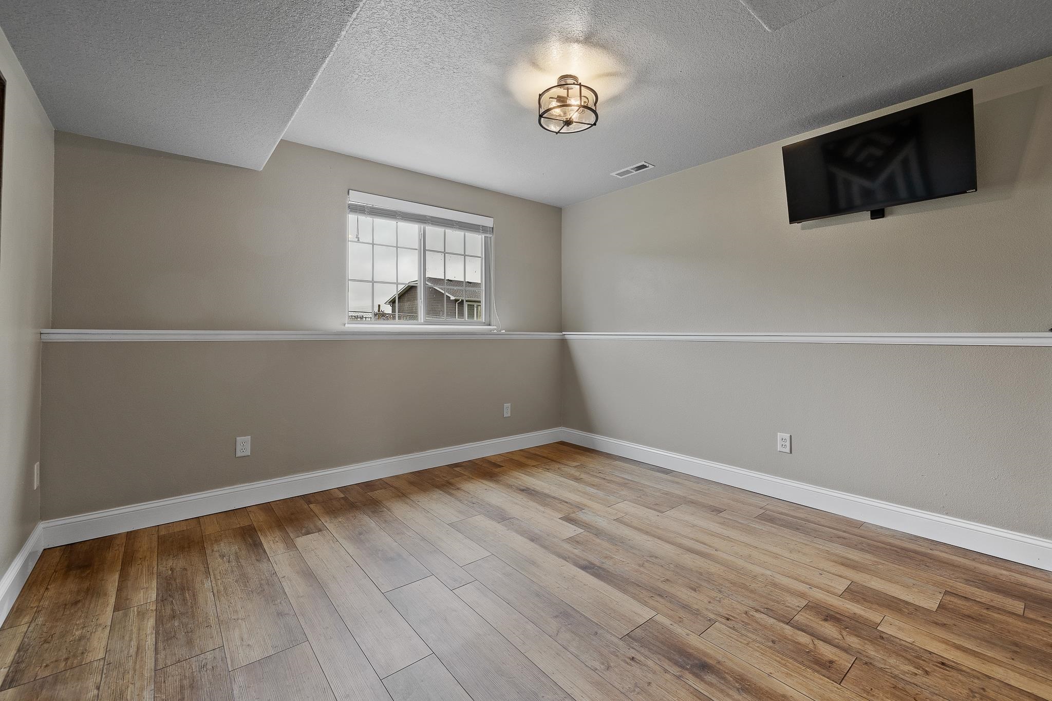 Summerset, South Dakota 57718, United States, 4 Bedrooms Bedrooms, ,2 BathroomsBathrooms,Residential,Active,134653