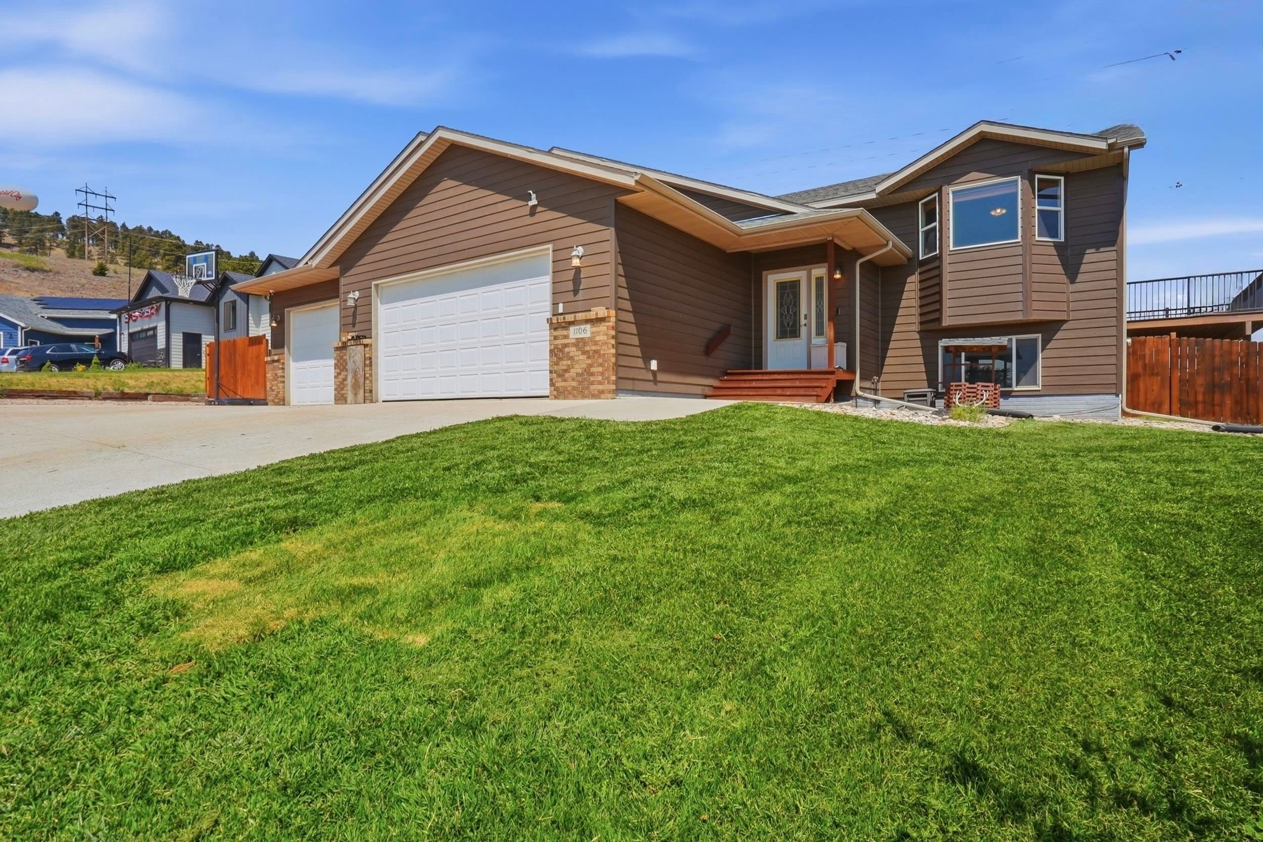 1106 Lennon Lane