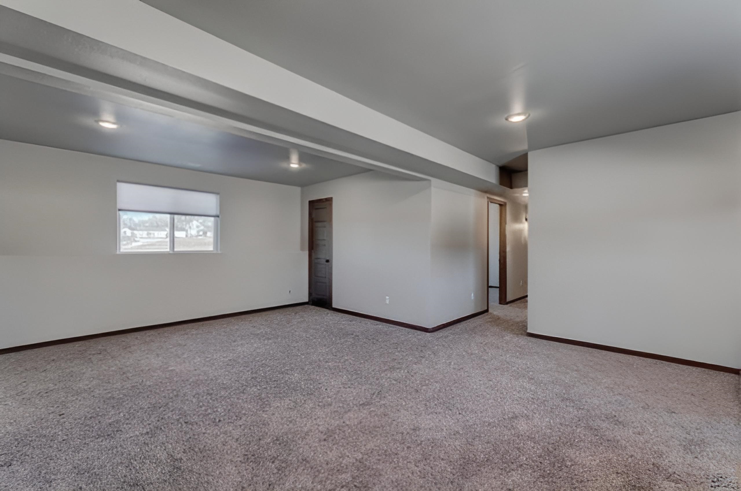 Rapid City, South Dakota 57703, United States, 4 Bedrooms Bedrooms, ,3 BathroomsBathrooms,Residential,Active,8289